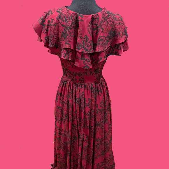 NWT La Femme En Noir Mythical Goddess Gown Oxblood Gorgon Print 👉FLAW👈 - Picture 5 of 13